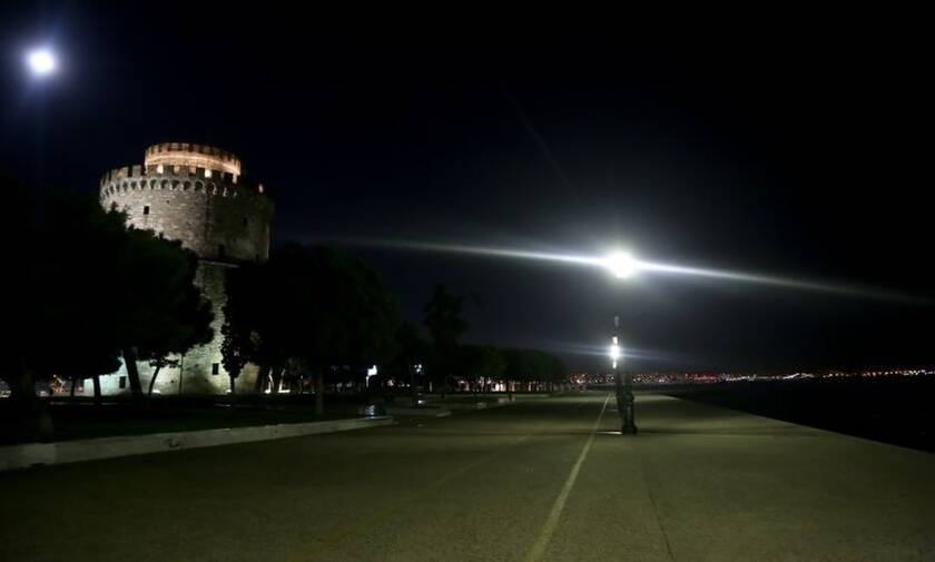 Lockdown: Γιατί μπήκε στις «κόκκινες» περιοχές η Θεσσαλονίκη – Τα πιθανά μέτρα για Αττική 