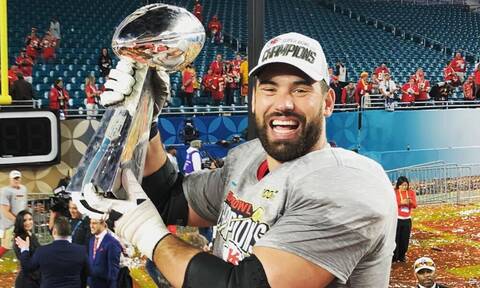 NFL: Ο παίκτης που άφησε το Super Bowl για να βοηθήσει με τον κορονοϊό (vid+pics)