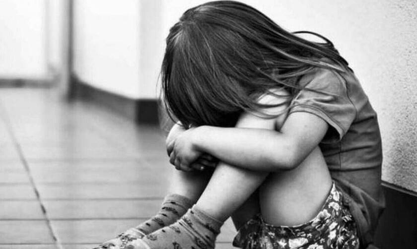 Φρίκη: Σατανική μητριά βασάνιζε 8χρονη - Την είχε δεμένη και νηστική για εβδομάδες