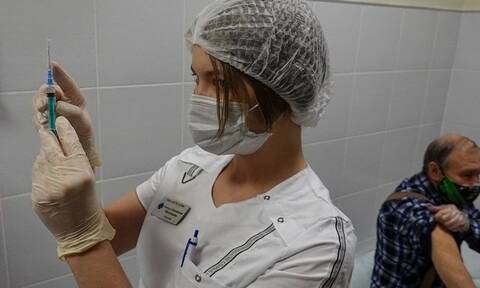 Ρωσία-κορονοϊός: Μέχρι τώρα έχουν εμβολιαστεί 2,2 εκατ. άνθρωποι με το Sputnik V