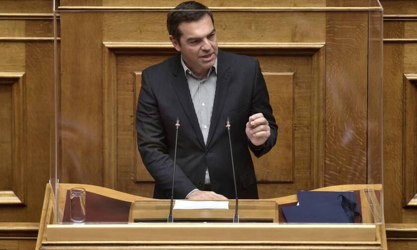 SYRIZA's leader Tsipras accuses PM Mitsotakis of trying to manipulate public opinion	