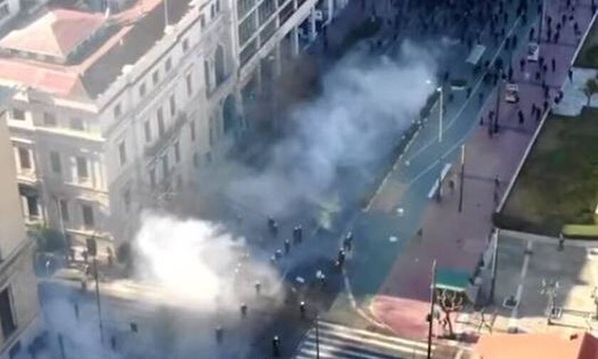 Βίντεο από drones της ΕΛ.ΑΣ.: Έτσι έγιναν τα επεισόδια στην Αθήνα - Τρεις αστυνομικοί τραυματίες