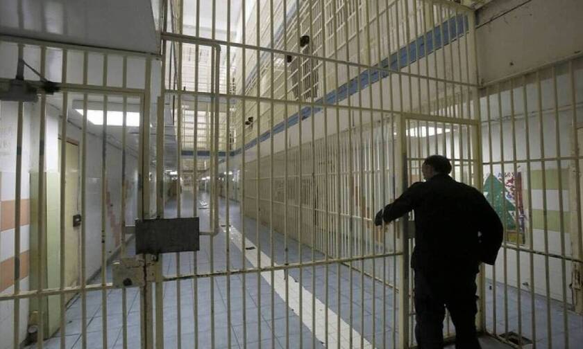 Υπάλληλος έβαζε κινητά στις φυλακές Νιγρίτας - «Μεροκάματο» 900 ευρώ