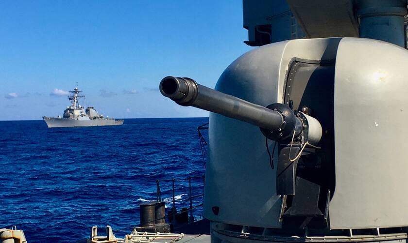 Πολεμικό Ναυτικό: Εντυπωσιακές εικόνες - Κοινή άσκηση με αντιτορπιλικό των ΗΠΑ στην Κρήτη