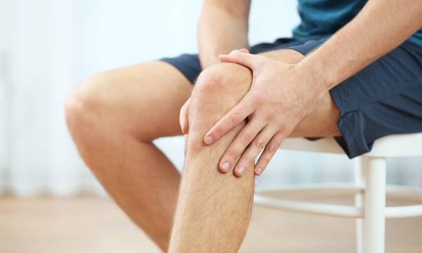 Πόνοι στα γόνατα: 5 τρόποι να τους μειώσετε (εικόνες)