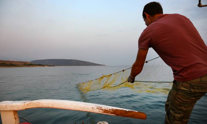 Σε ΦΕΚ η απόφαση για προκαταβολή της επιστροφής ΕΦΚ καυσίμων για αλιείς 6 μικρών νησιών