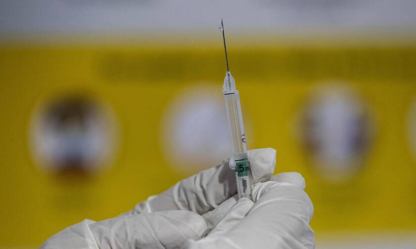 Κορονοϊός - ΠΟΥ: Περίπου 237 εκατ. δόσεις εμβολίων θα παραδοθούν έως τα τέλη Μαΐου
