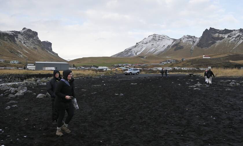 Ισλανδία: Απομακρύνεται ο κίνδυνος ηφαιστειακής έκρηξης κοντά στο Ρέικιαβικ