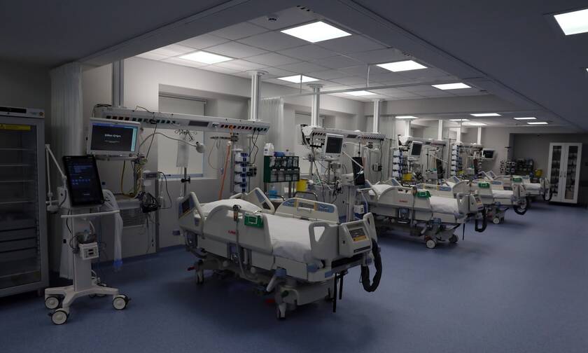 Κορονοϊός: Κατάσταση «πολέμου» στα νοσοκομεία της Αττικής - Διασωληνώνονται ασθενείς εκτός ΜΕΘ