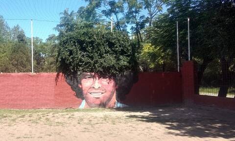 Ντιέγκο Μαραντόνα: Το πιο ξεχωριστό γκράφιτι του «Θεού» της μπάλας (photo)