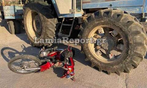 Tροχαίο στη Λαμία: Σε κρίσιμη κατάσταση 19χρονος - Συγκρούστηκε μηχανάκι με τρακτέρ