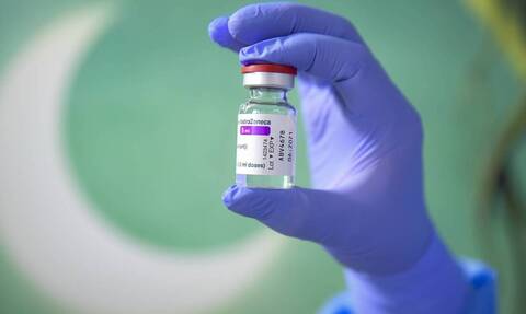 Ραφήνα: Καταγγελία γυναίκας μετά το εμβόλιο της AstraZeneca - «Παρέλυσα και γέμισα σπυριά»
