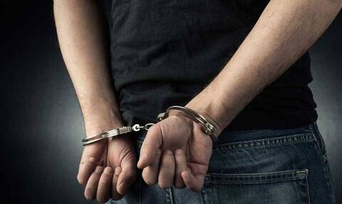 Ηράκλειο: Τρεις συλλήψεις για οπλοκατοχή μετά από αστυνομική επιχείρηση