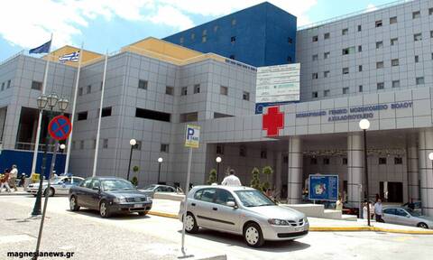 Τραγωδία στον Βόλο: 62χρονος με κορονοϊό έπεσε στο κενό από τον 7ο όροφο του νοσοκομείου