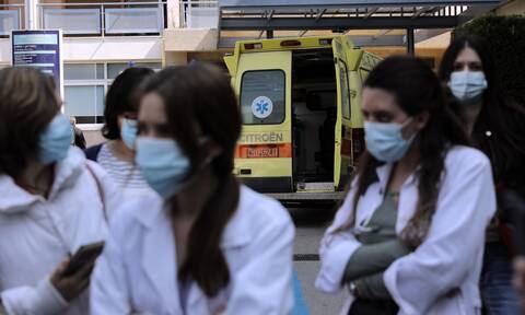 Κορονοϊός: Δεκάδες κρούσματα στο νοσοκομείο «Γεννηματάς»: Θετικοί 41 γιατροί, νοσηλευτές κι ασθενείς