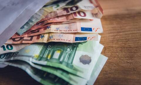 Επίδομα 534 ευρώ: Παρασκευή 9 Απριλίου η πληρωμή για 505.866 δικαιούχους