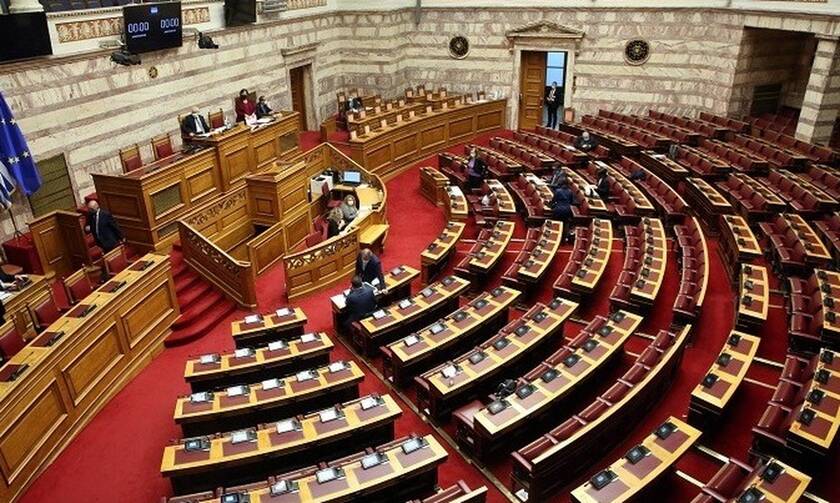 Ψήφος αποδήμων Ελλήνων: Κατατέθηκε το νομοσχέδιο για την άρση των περιορισμών