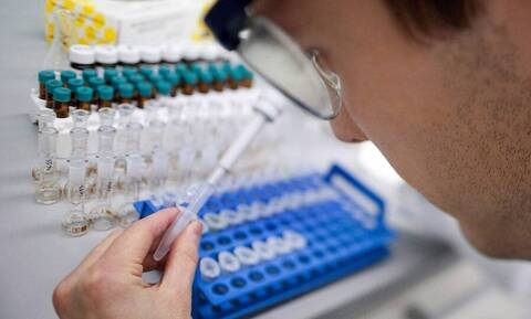 Κορονοϊός: O FDA δίνει «πράσινο φως» στα rapid test για τους ασυμπτωματικούς
