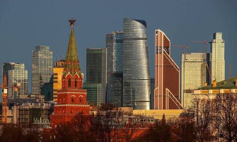 В Кремле не исключают, что Россию могут отключить от западных платежных систем
