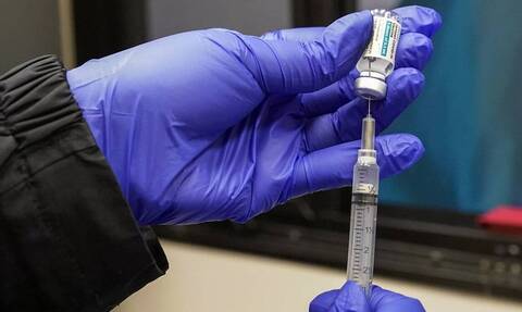 Σάλος στα Γιάννενα: Πάνω από 20 άτομα έκαναν εμβόλια εκτός σειράς