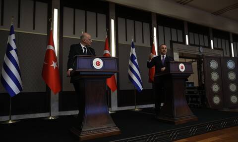 Κόντρα Δένδια – Τσαβούσογλου: Προκαλούν οι Τούρκοι – «Σκάνδαλο η στάση του Έλληνα υπουργού»