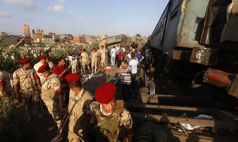 Αίγυπτος - Εκτροχιασμός τρένου με 11 νεκρούς: Ο Αλ Σίσι διέταξε έρευνα για τα αίτια της τραγωδίας