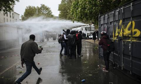 Γαλλία: Διαδηλώσεις για την εργατική Πρωτομαγιά - Συλλήψεις στο Παρίσι