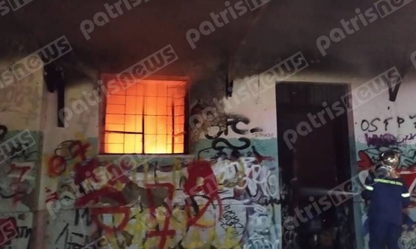 Πανικός στην Αμαλιάδα: Φωτιά στον πρώην σταθμό του ΟΣΕ