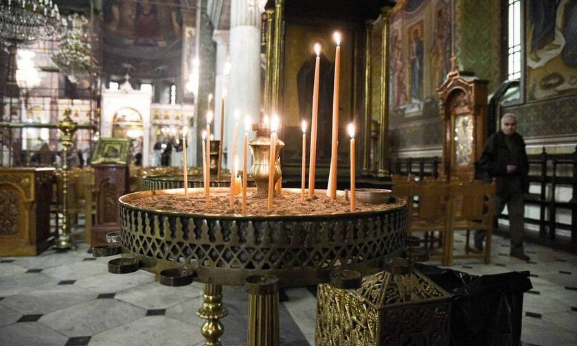 Θεσσαλονίκη: Αυτοί είναι οι ιερείς για τους οποίους σχηματίστηκε δικογραφία για το «Χριστός Ανέστη»