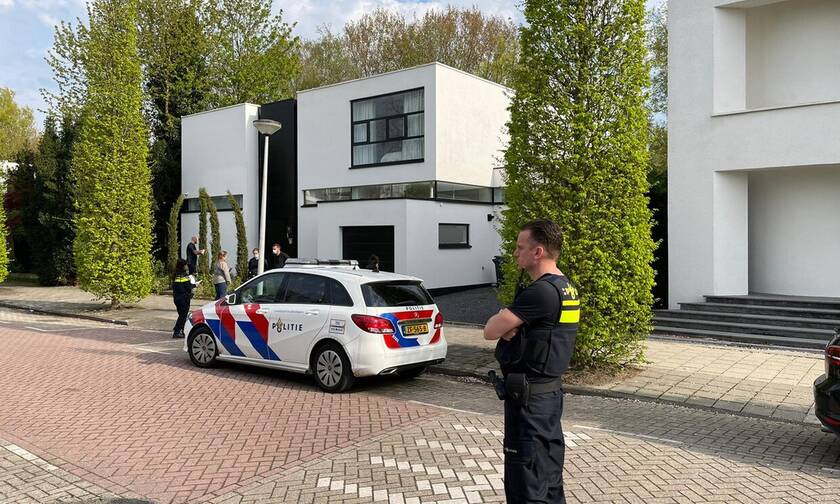 Ολλανδία: Τρόμος για τον Ζάχαβι – Ληστές χτύπησαν τη γυναίκα του μπροστά τα παιδιά τους