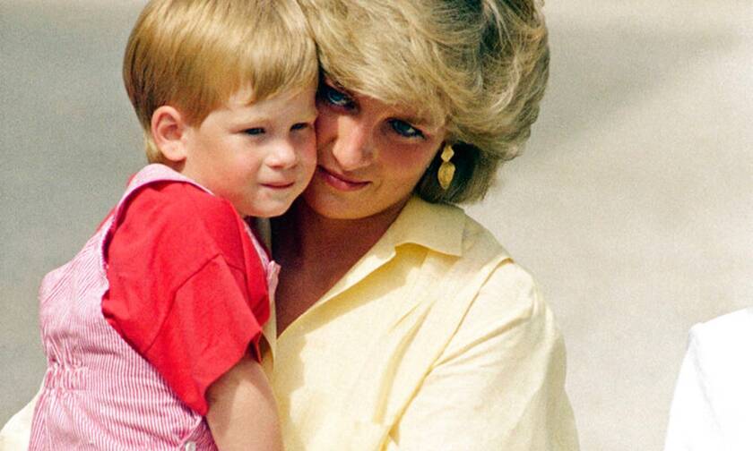 Η μεγάλη κόντρα του William με τον Harry αφορά τη μητέρα τους Diana (photos)