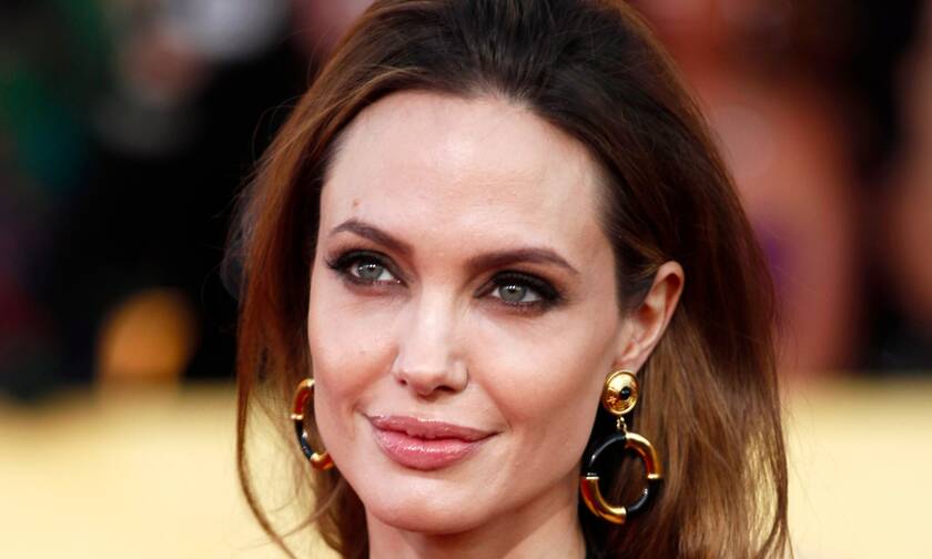 Angelina Jolie: Γιατί έχει μείνει μόνη από τον χωρισμό της
