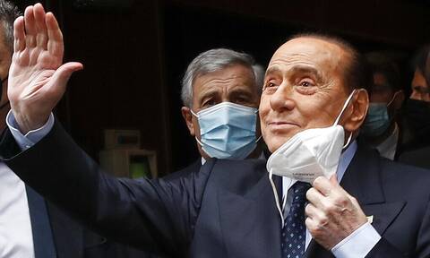 Ιταλία: Ο Σίλβιο Μπερλουσκόνι πήρε εξιτήριο από το νοσοκομείο