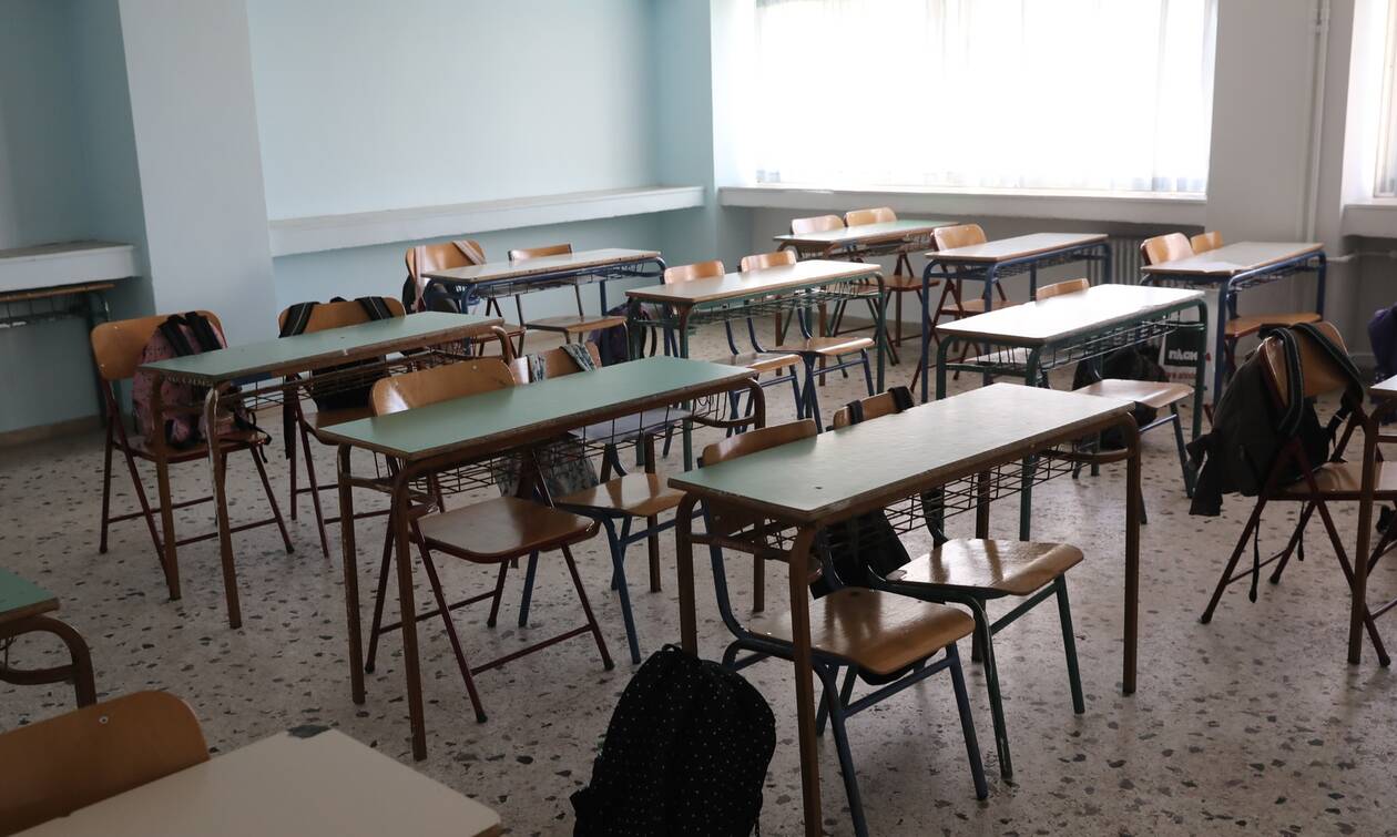 Σοκ σε σχολείο της Αττικής: Συνελήφθη δάσκαλος για σεξουαλική παρενόχληση μαθητριών