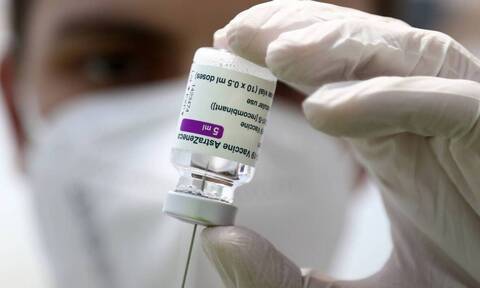 Εμβόλιο κορονοϊού: Τι είναι η θρόμβωση και πώς προκαλείται - Ο καθηγητής Τσιβγούλης στο Newsbomb.gr