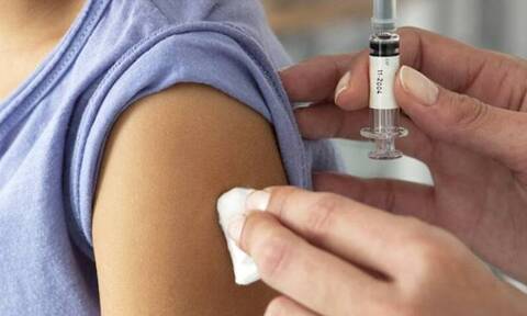 Κορονοϊός - Καπραβέλος: Eλπίδα ο εμβολιασμός των 18 και άνω