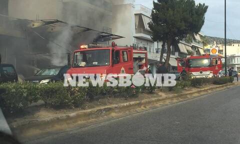 Ρεπορτάζ Newsbomb.gr: Φωτιά σε κατάστημα στην Αργυρούπολη