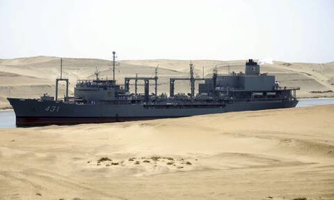 Kharg: Το μεγαλύτερο πλοίο του ιρανικού ναυτικού έπιασε φωτιά και βυθίστηκε στον Κόλπο του Ομάν
