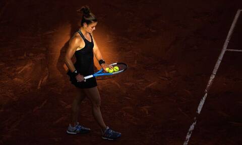 Μαρία Σάκκαρη: Καρέ – καρέ η τιτάνια μάχη στον ημιτελικό του Roland Garros