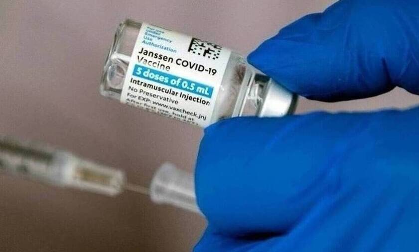 Κορονοϊός: Περισσότεροι από τους μισούς Ευρωπαίους ενήλικες έχουν λάβει μια δόση εμβολίου