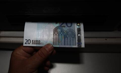 Αναδρομικά: Πληρωμές έως και 10.296 ευρώ - Ποιοι θα δουν αυξήσεις στις συντάξεις έως 450 ευρώ