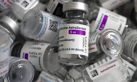 Εμβόλιο Astrazeneca: «Κύμα» αναστάτωσης από τους πολίτες – Αγωνία για τη δεύτερη δόση
