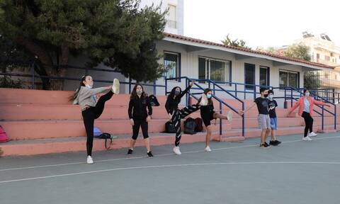 Απινιδωτές σε σχολεία και αθλητικούς χώρους ζητά ο Πανελλήνιος Ιατρικός Σύλλογος