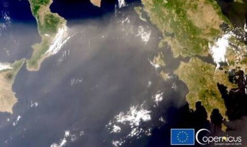 Εικόνα από δορυφόρο: Πέπλο σκόνης πάνω από την Ελλάδα