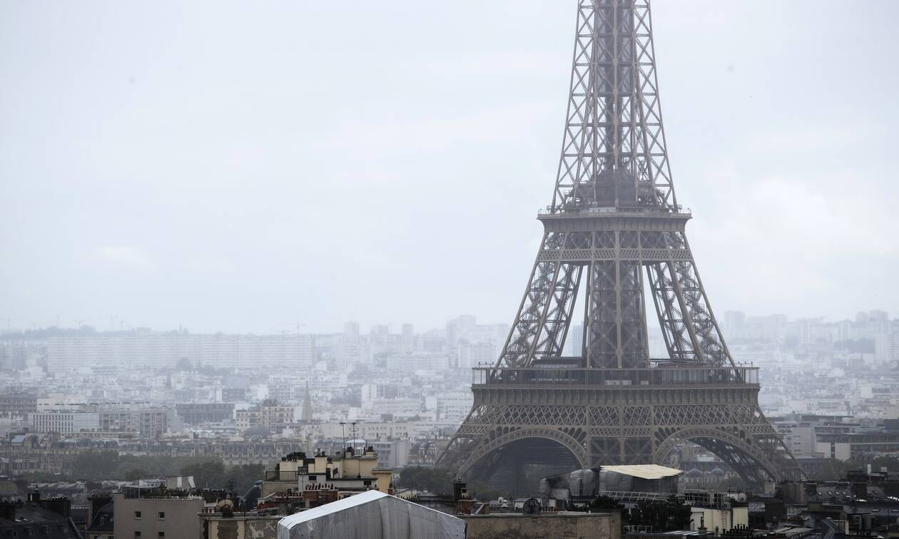Γαλλία: Ο Πύργος του Άιφελ ανοίγει ξανά για τους επισκέπτες του έπειτα από εννέα μήνες