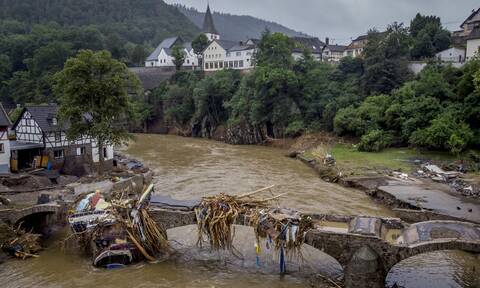 Πλημμύρες στην Ευρώπη: Δεκάδες οι νεκροί - Ανείπωτη καταστροφή στη Γερμανία