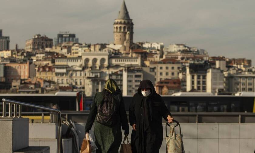 «Καλπάζει» ο κορονοϊός στην Τουρκία: Τα κρούσματα αυξήθηκαν κατά 30% σε μια εβδομάδα