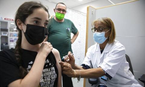 Εμβολιασμοί: Άνοιξε η πλατφορμά για παιδιά 12-15 ετών - Πώς μπορούν οι γονείς να κλείνουν ραντεβού