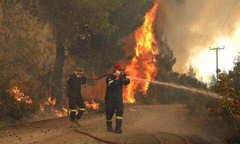 Αναδίπλωση Σπανού: «Καμία πολιτική ηγεσία δεν επιθυμεί εξάπλωση πυρκαγιών»
