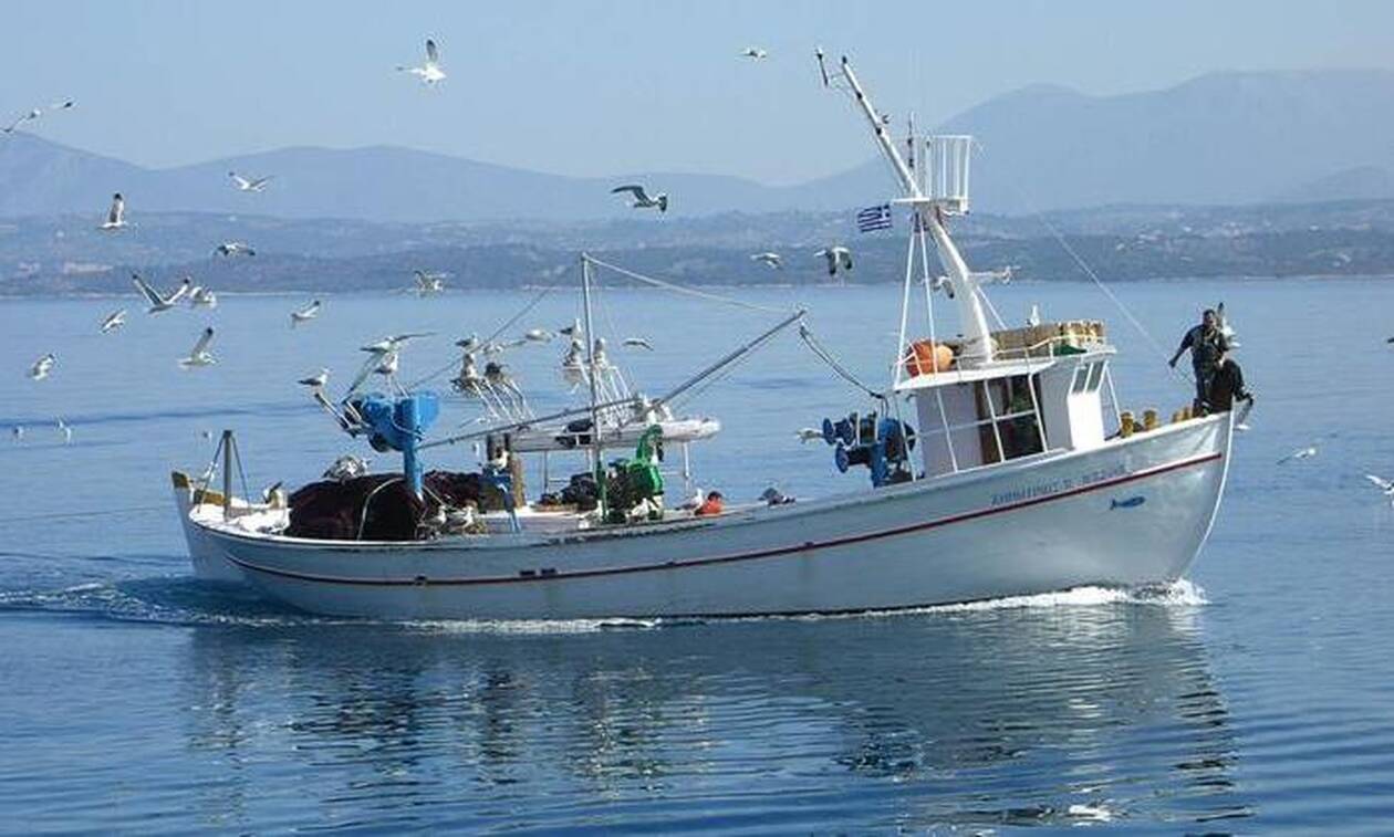 Αλιείς προς Μητσοτάκη: «Αντεθνική και προσβλητική η απόφαση της κυβέρνησης για τη βιντζότρατα»